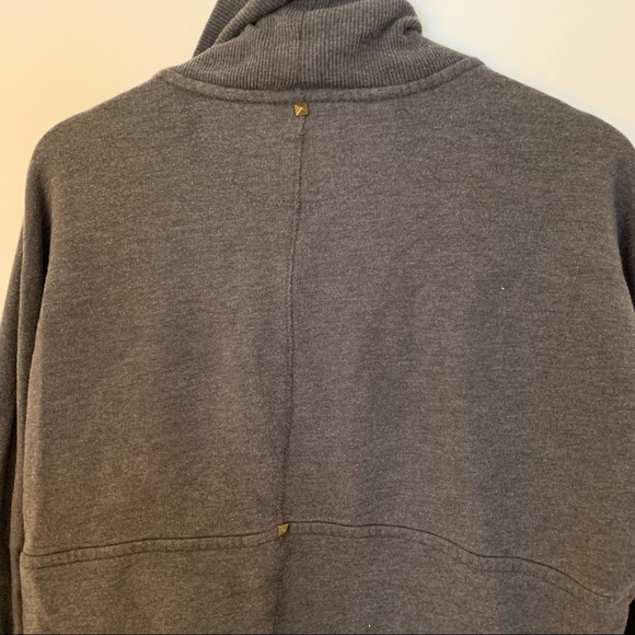 GREY Aritzia Wilfred sweater - Picture 5 of 6